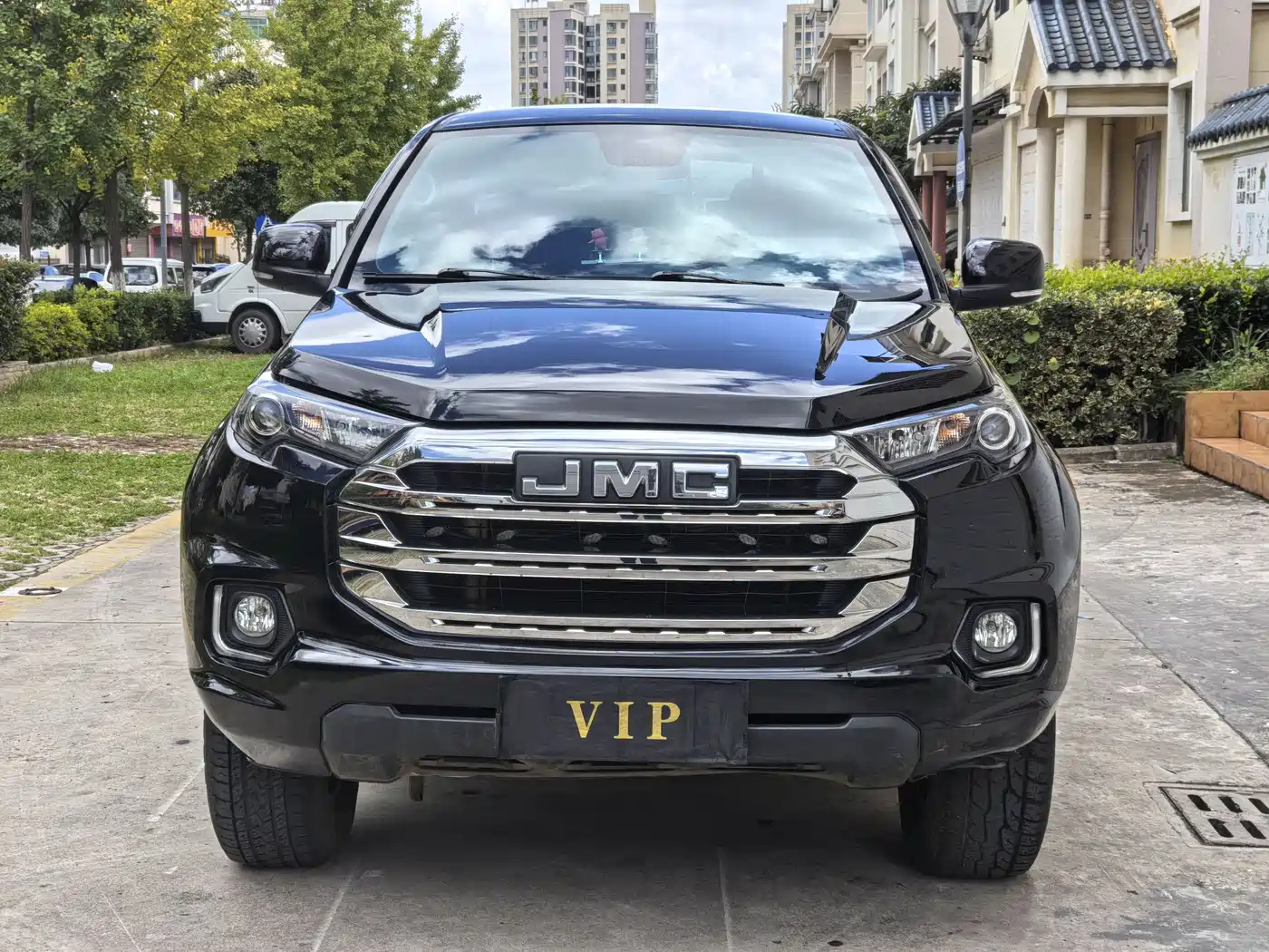 Jiangling Yuhu 7 2022 2022 2.0T Manual Diesel 4WD Comfort Long Wheelbase