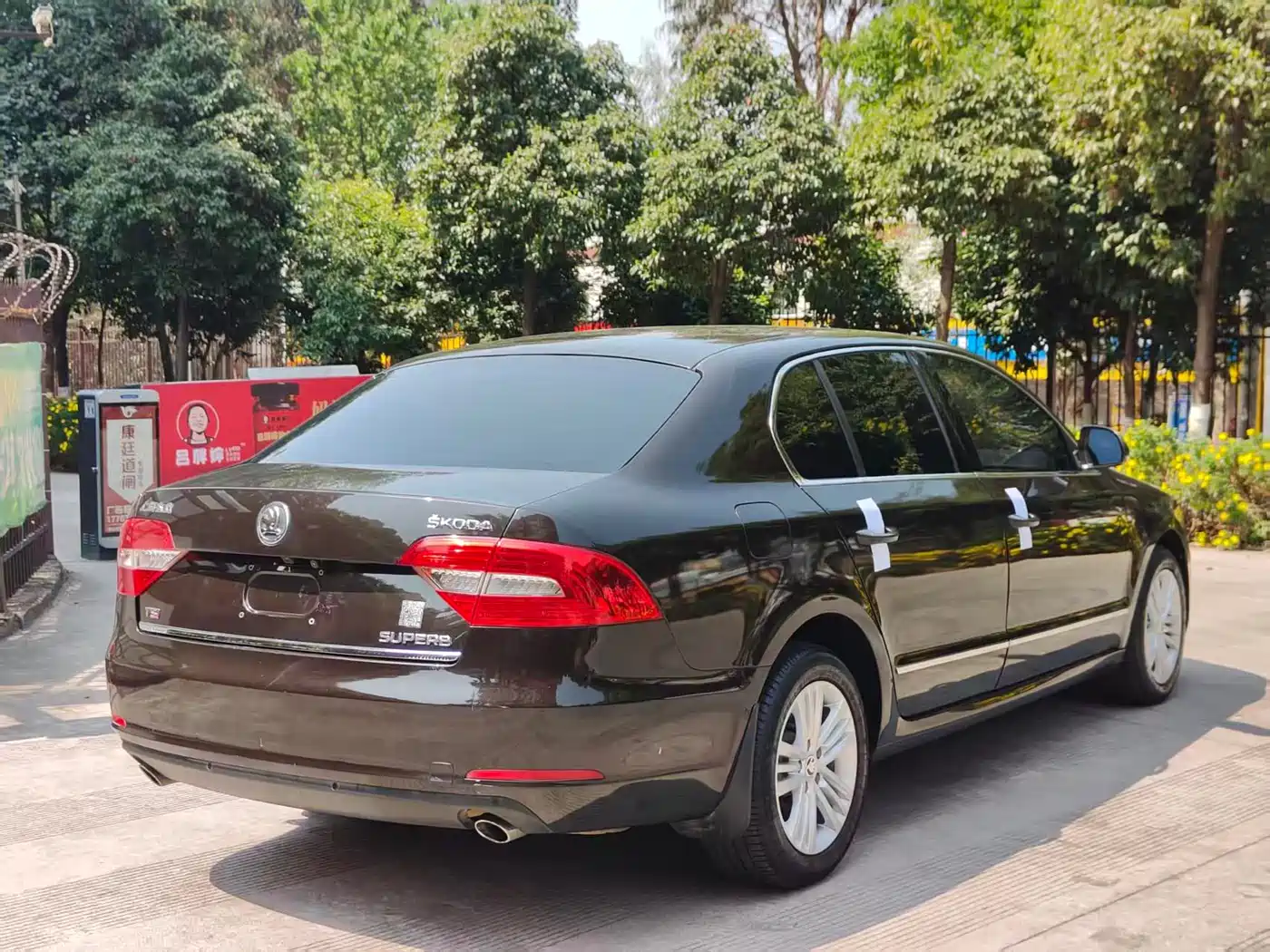 Škoda Superb 2013 2.0TSI DSG Executive Edition фото 7