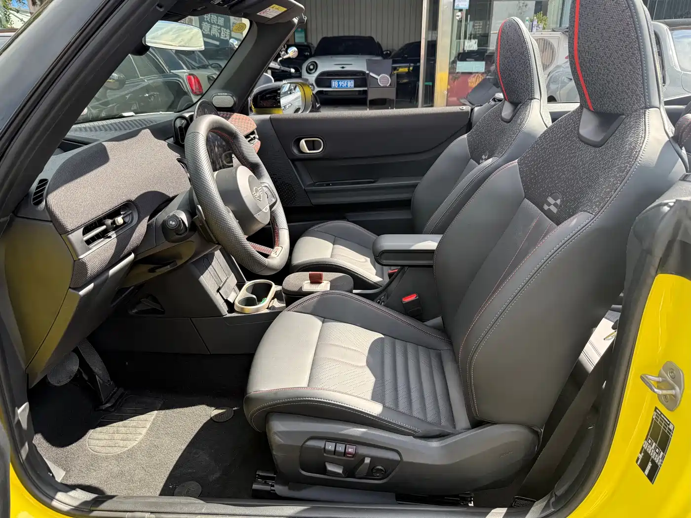 MINI MINI 2025 2025 2.0T COOPER S CABRIO Racer