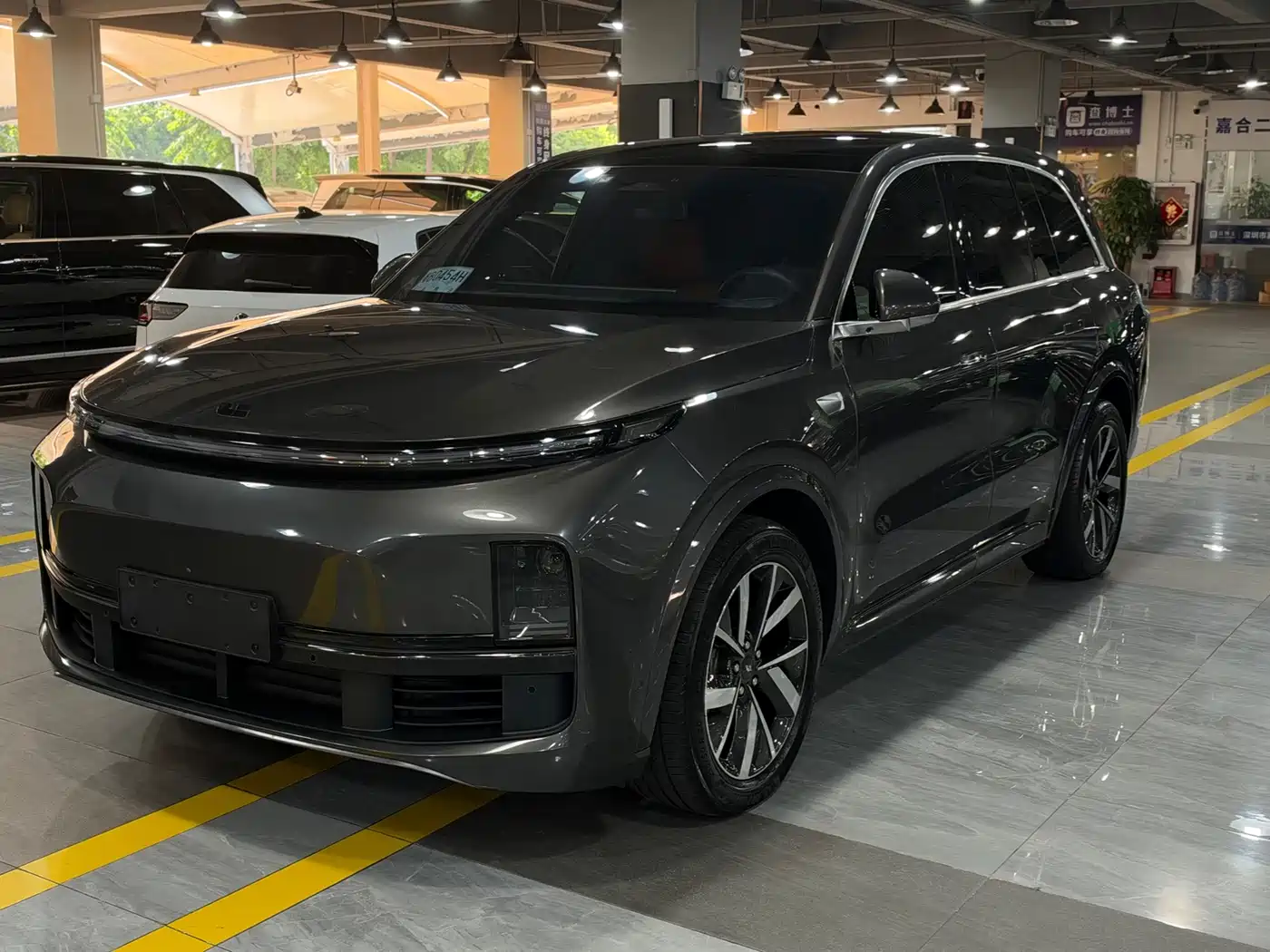 Li Auto Li L8 2023 — пригон из Китая