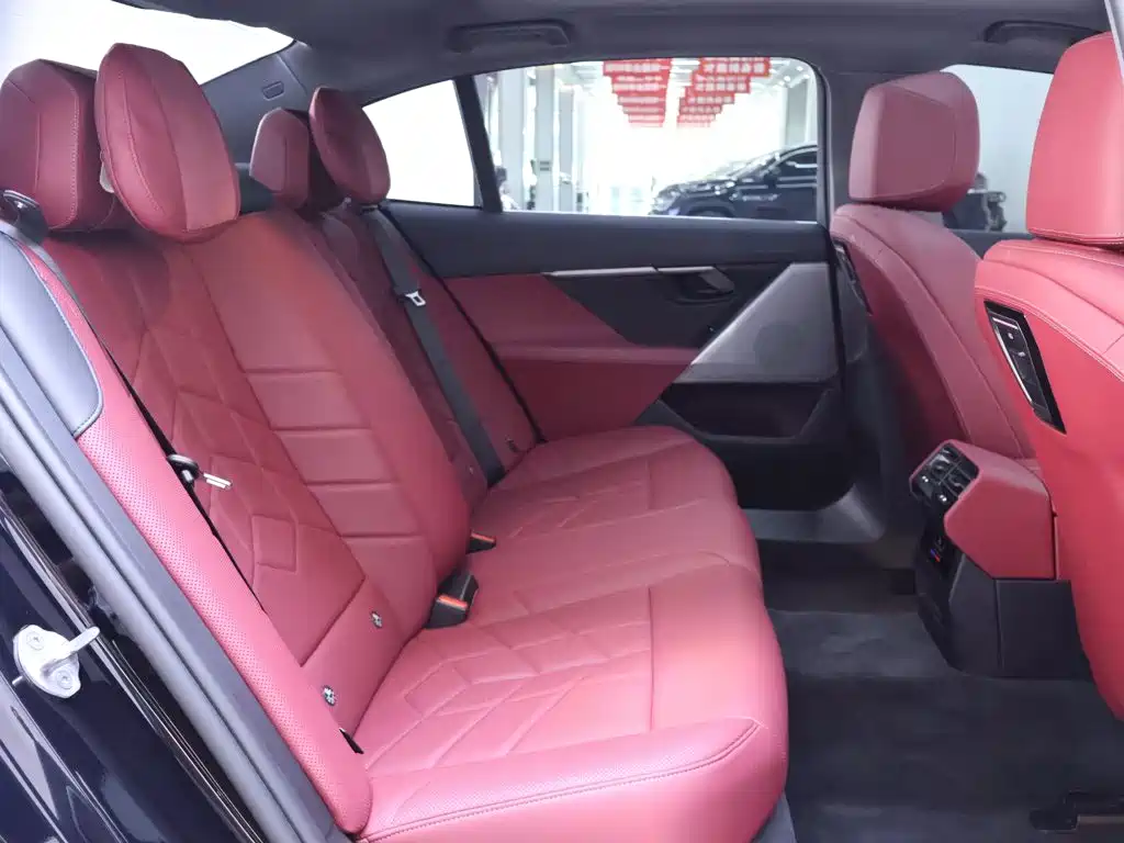 BMW i5 2025 2025 eDrive 35L M Sport Package