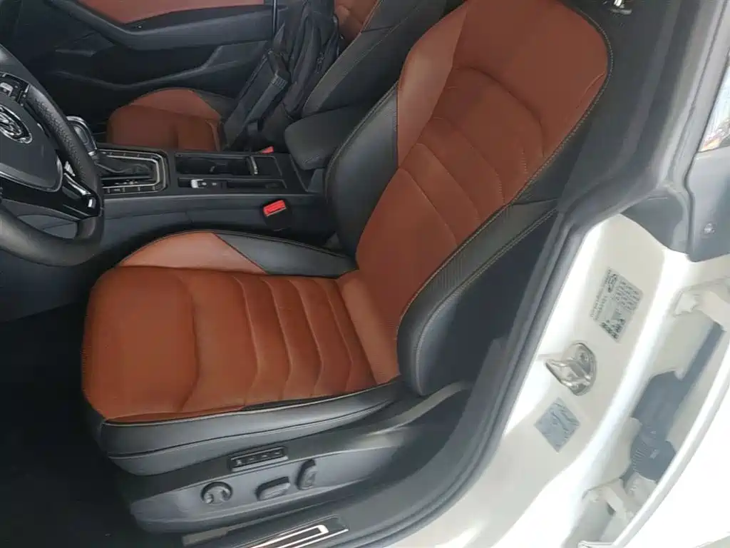 Volkswagen FAW-Volkswagen CC 2019 380TSI Charming Appearance (China V) фото 15