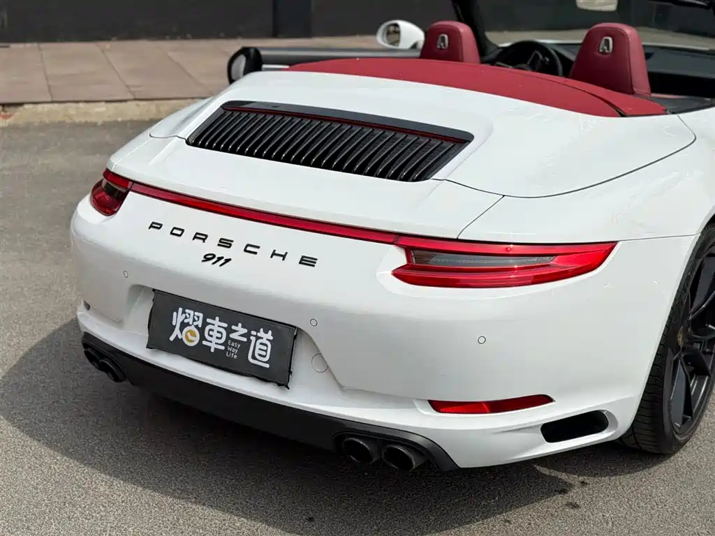 Porsche 911 2016 Carrera 4 Cabriolet 3.0T фото 24