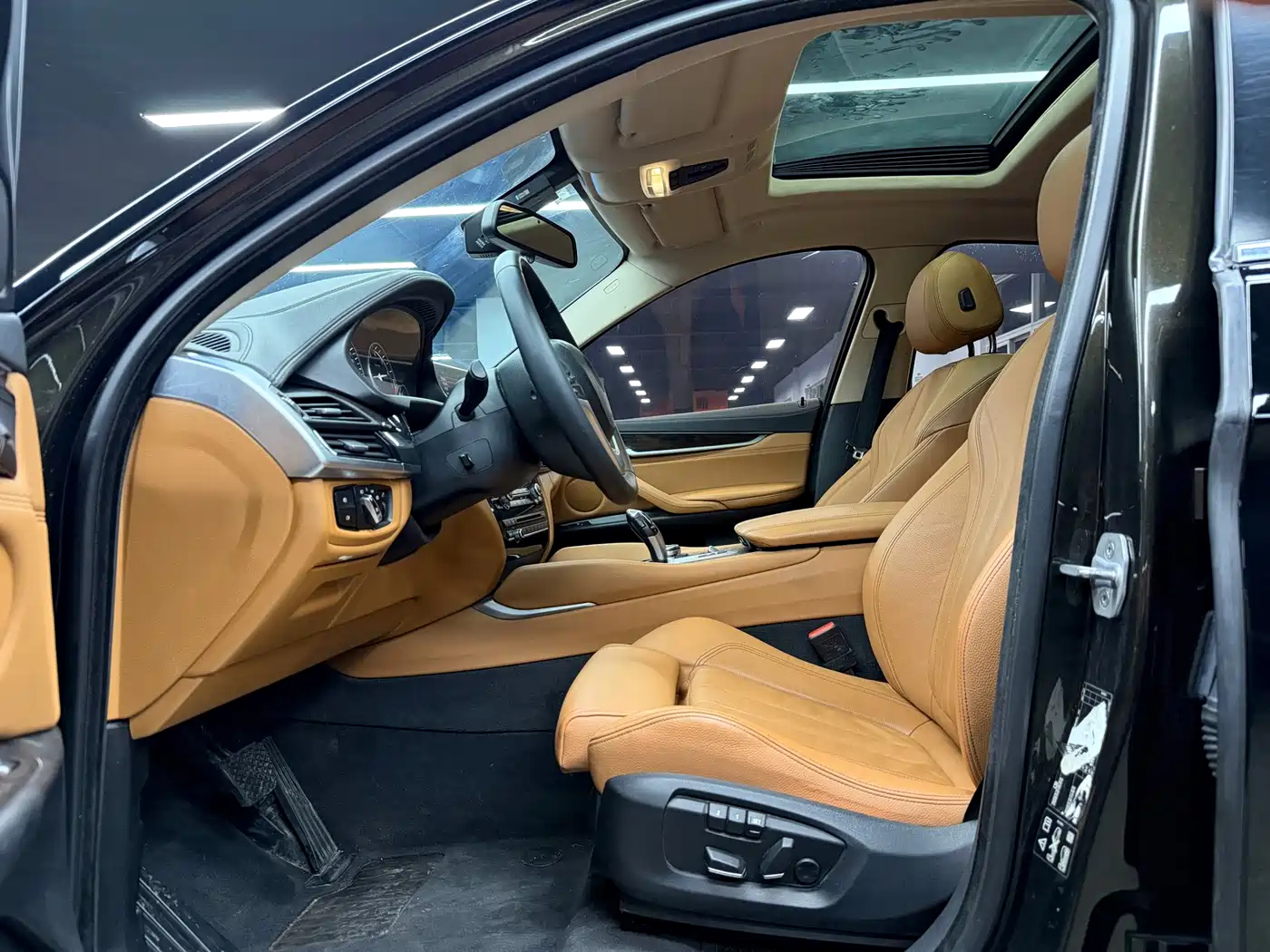 BMW X6 2015 xDrive28i фото 4
