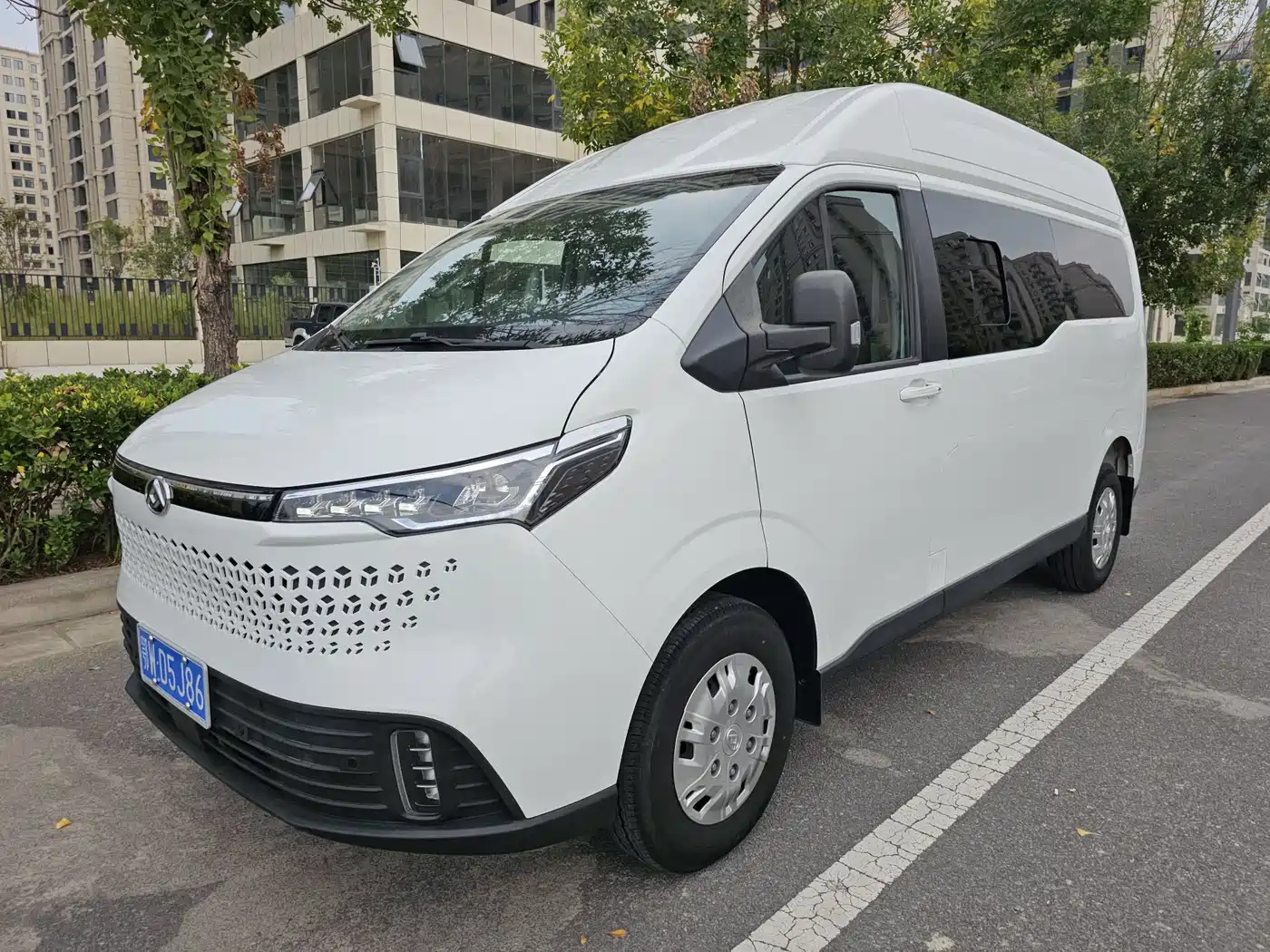 2023 Maxus Xintu V70