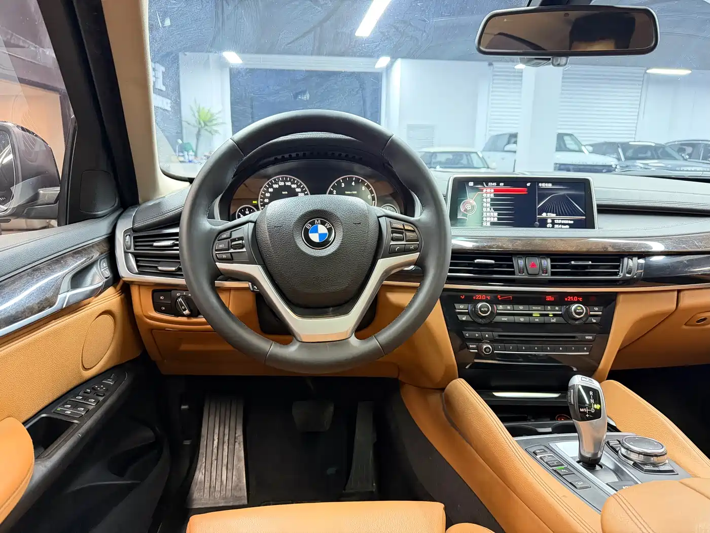 BMW X6 2015 xDrive28i фото 7