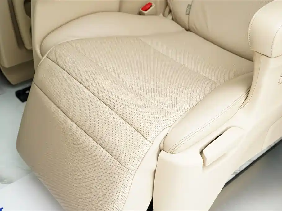 Toyota Alphard 2012 3.5L Luxury Edition фото 10