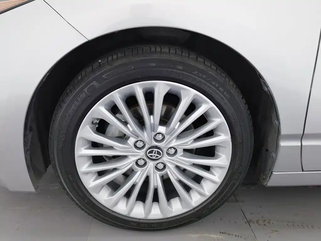 Toyota Avalon 2020 2019 Hybrid 2.5L XLE Premium Edition China VI