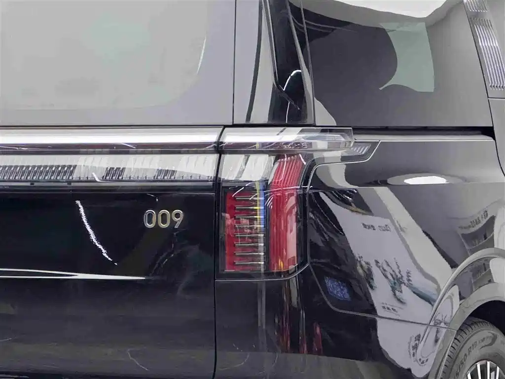 ZEEKR EXTREME KRYPTON 009