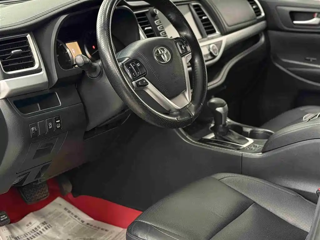 Toyota Highlander 2015 2.0T AWD Luxury Edition 7-seater фото 4