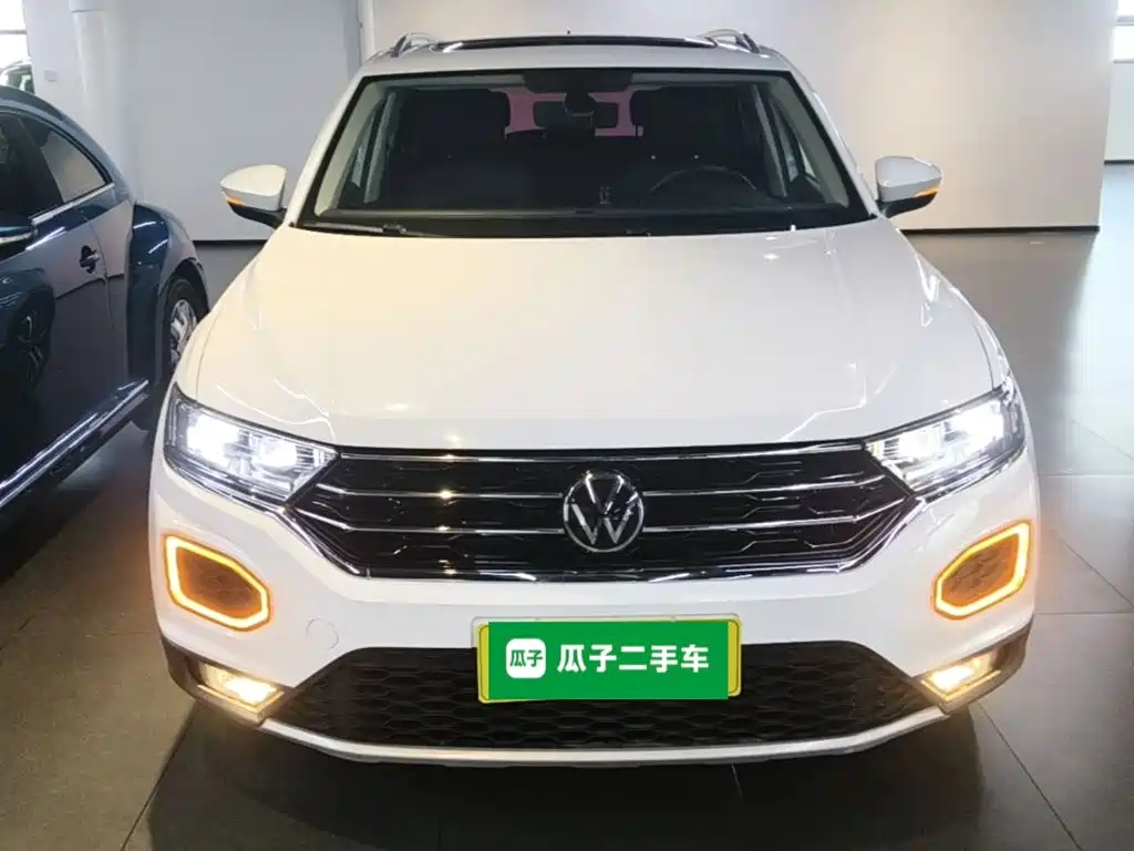 VOLKSWAGEN T-ROC EXPLORING SONGS