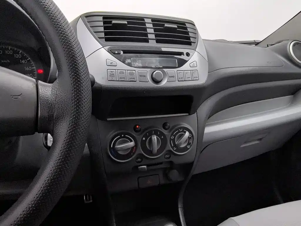 Suzuki Alto 2014 2013 1.0L Automatic Deluxe