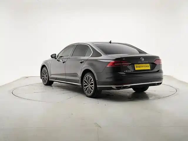 Volkswagen Phideon 2021 380TSI Luxury Edition фото 4