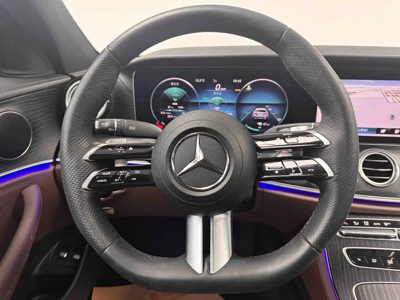 Mercedes-Benz E-Class New Energy 2023 E 350 e L Plug-in Hybrid Sport Sedan фото 18
