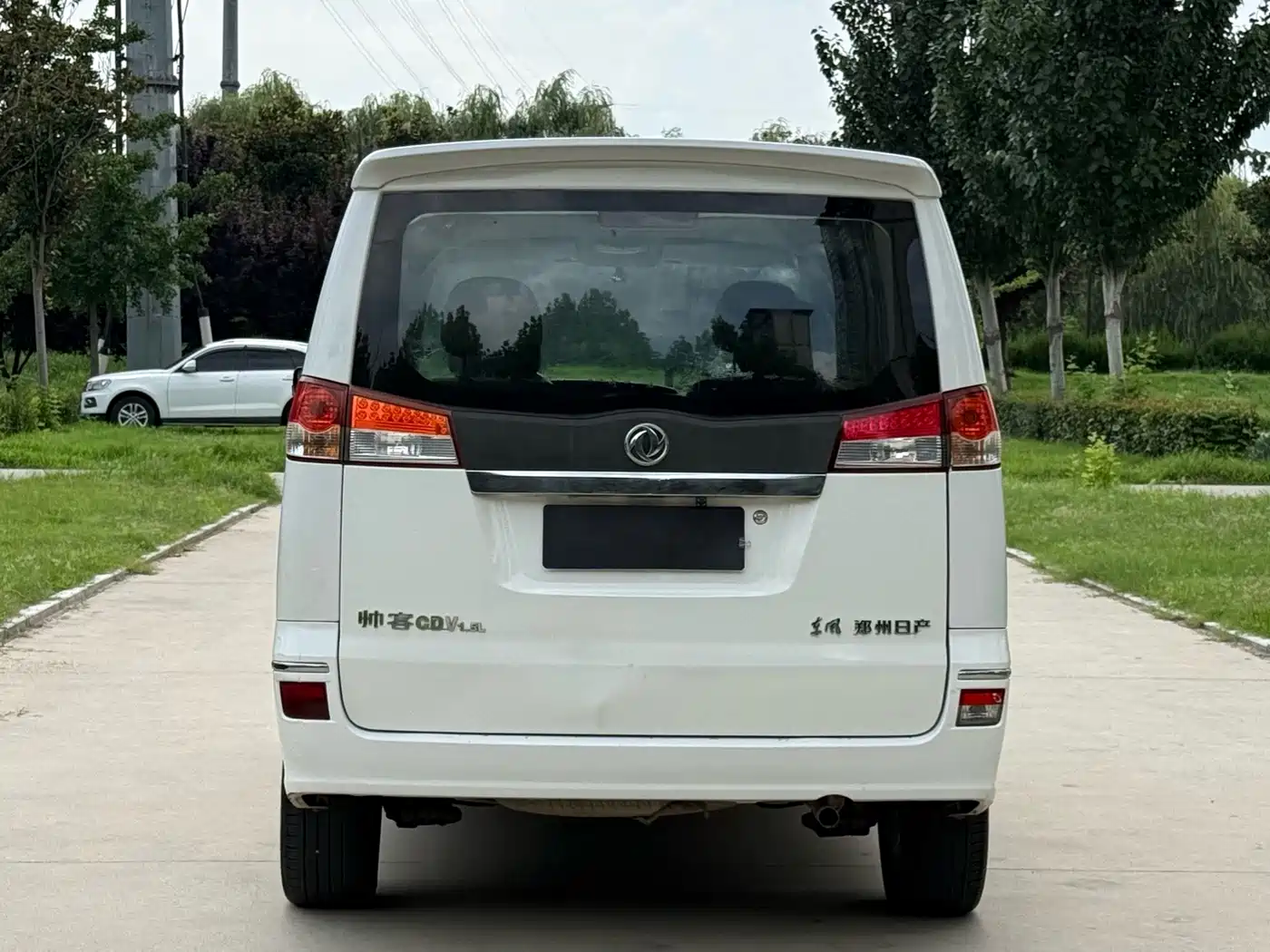Dongfeng ZNA Shuaike 2014 2013 Facelift 1.5L Manual Comfort 7-seater China IV
