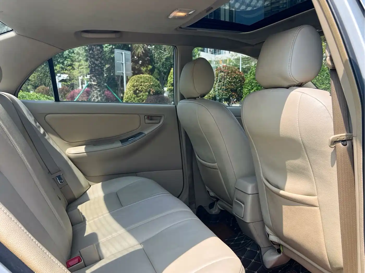 Toyota Corolla 2013 1.6L Automatic Excellence Edition фото 11