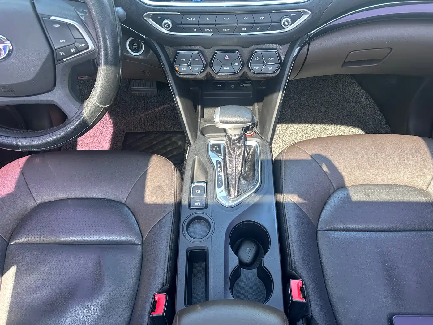 GAC Trumpchi Trumpchi GS4 2016 235T G-DCT Luxury Edition фото 15