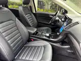 Фото 18 - Ford Edge