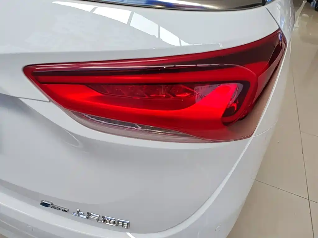 Buick GL6 2023 2021 323T Mild Hybrid Connected Luxury