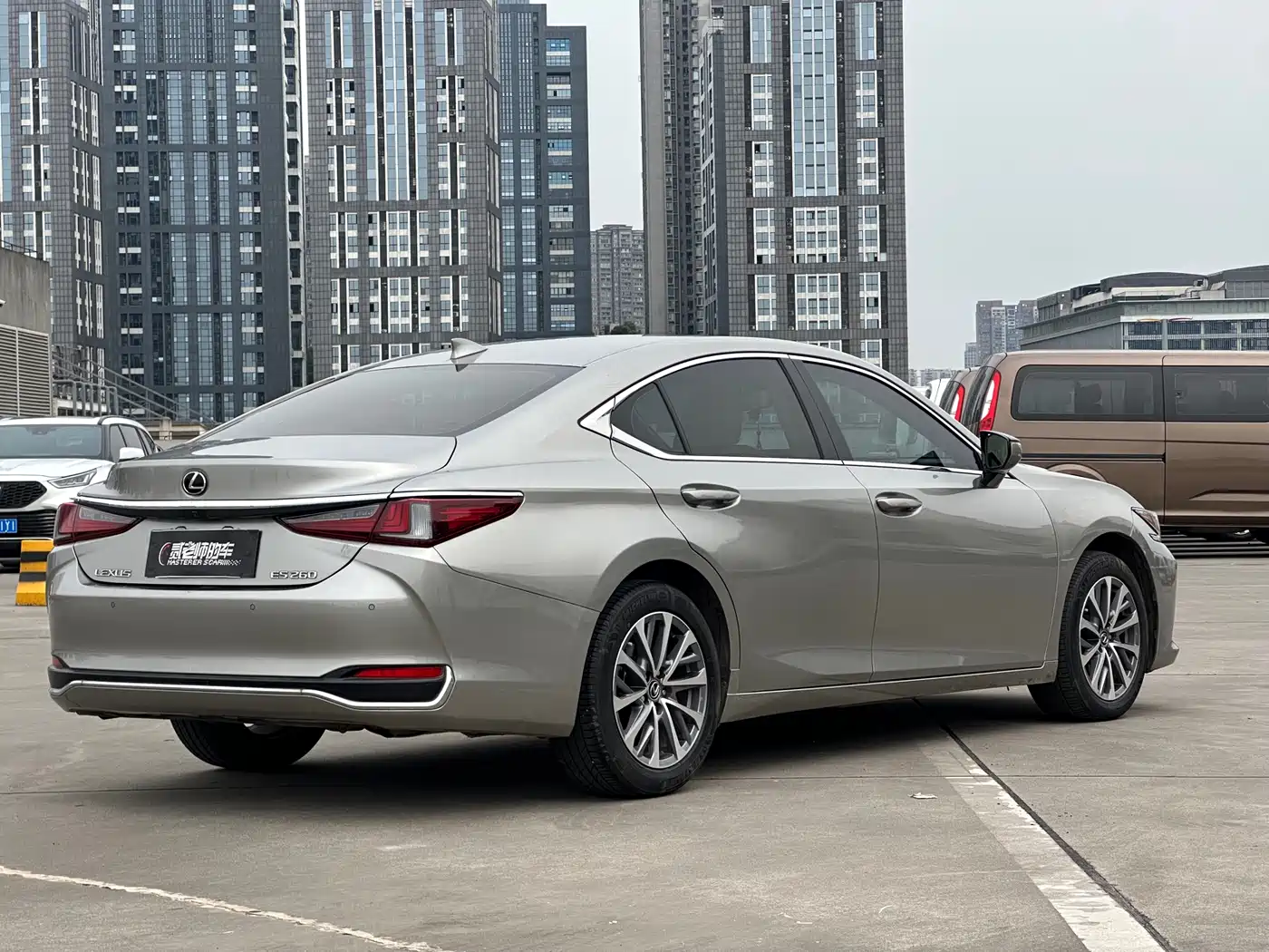 Lexus ES 2021 260 Excellence Edition фото 6