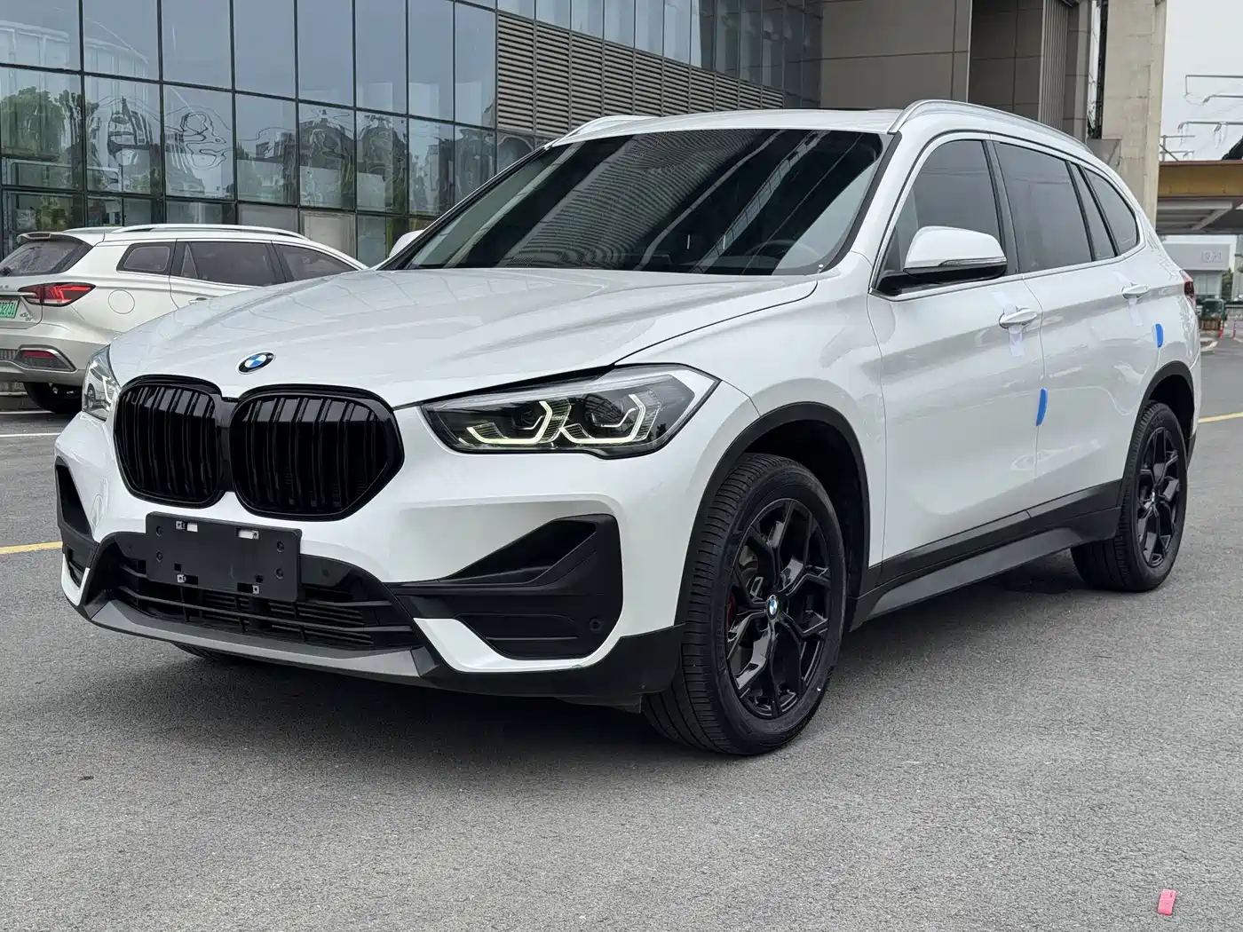 BMW X1 2022 sDrive25Li Leading фото 3