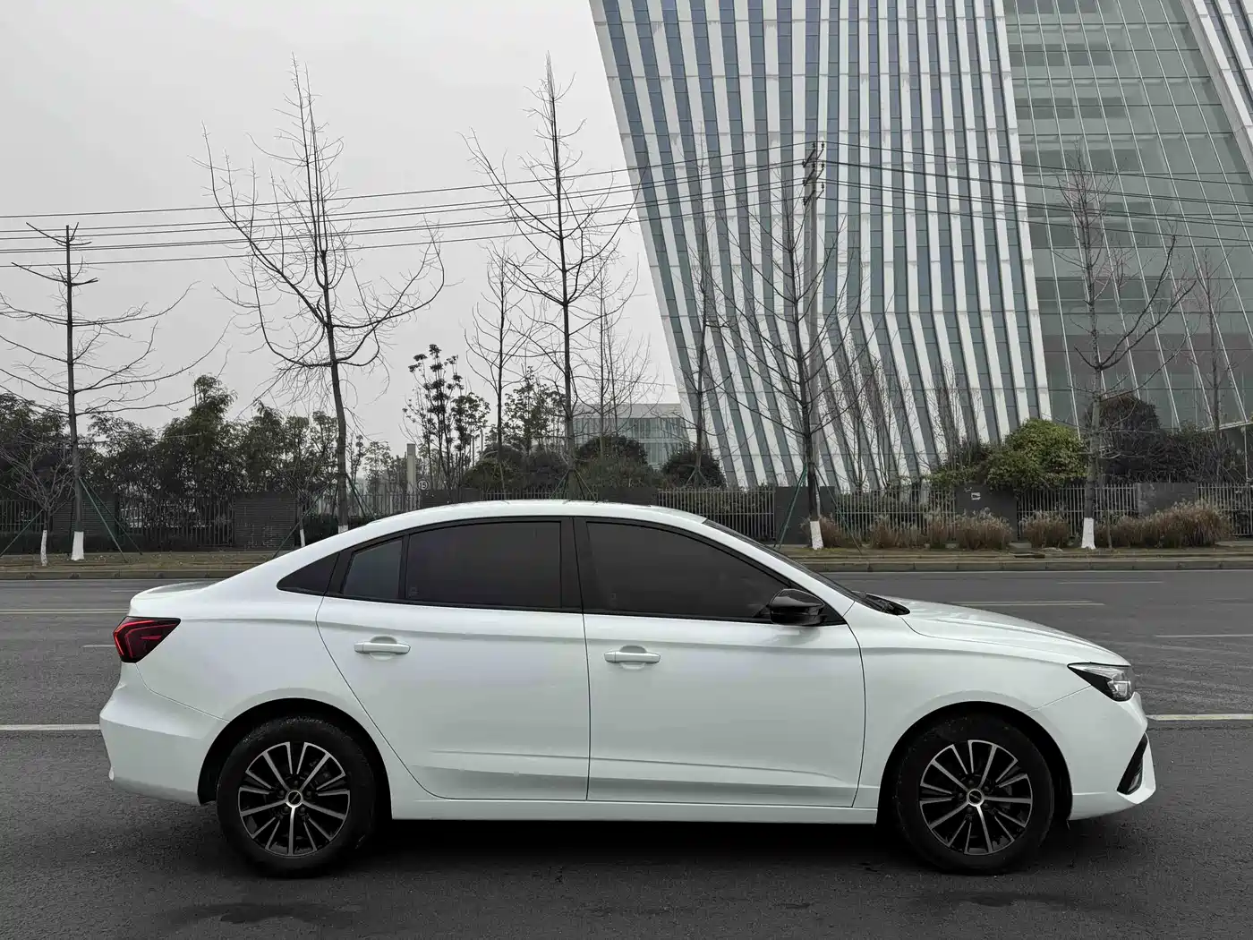 ROEWE I5