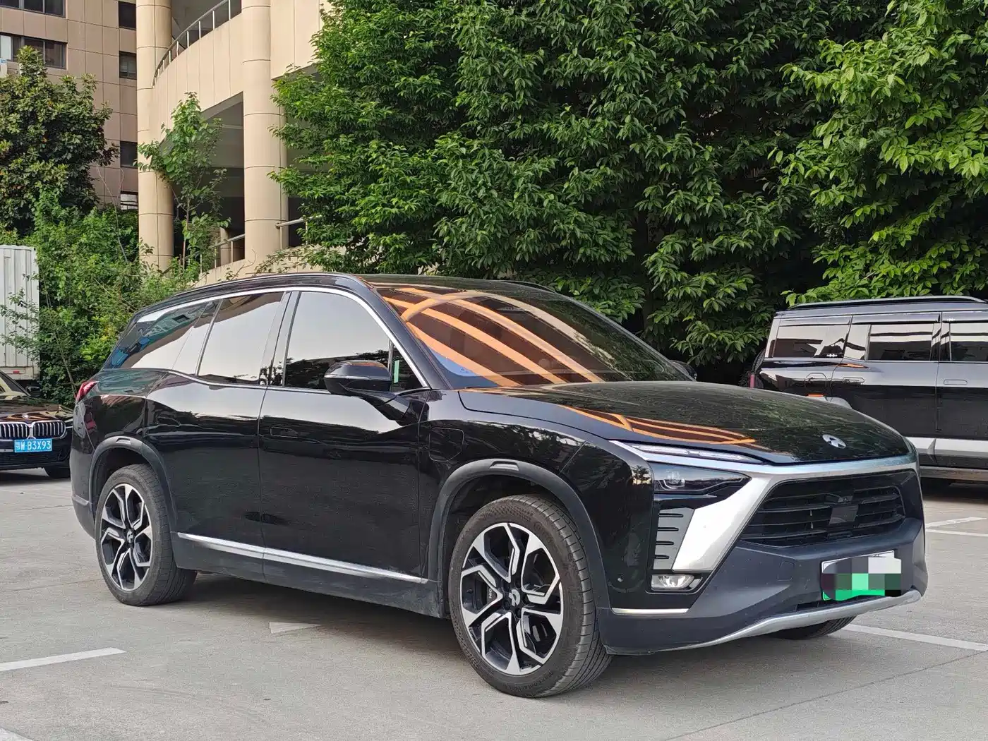 Фото 3 - NIO ES8