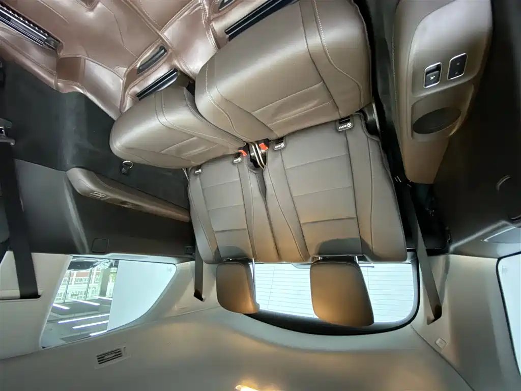 Mercedes-Benz GLS 2023 Facelift GLS 450 4MATIC Fashion фото 11