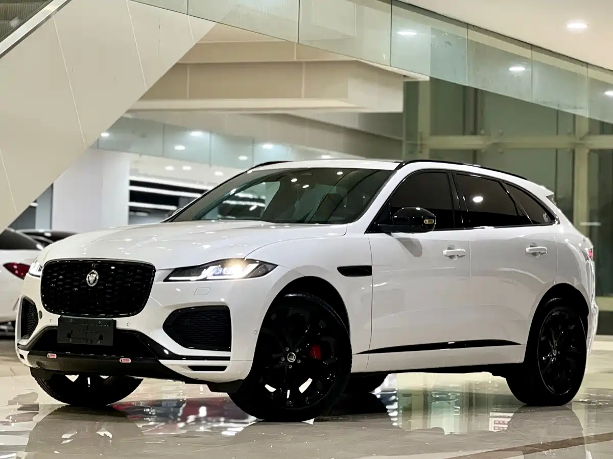 Jaguar F-PACE 2023 2024 P400 SPORT