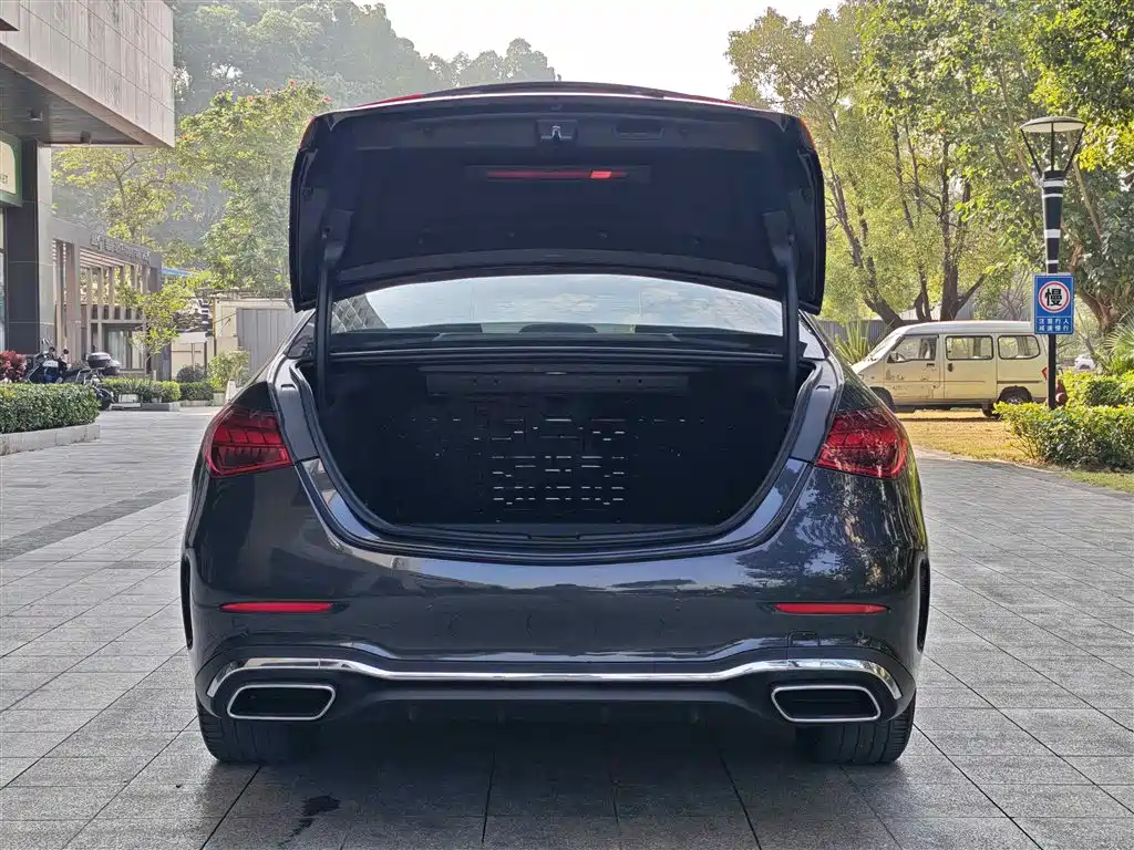 Mercedes-Benz C-Class 2024 C 260 L Sport фото 12