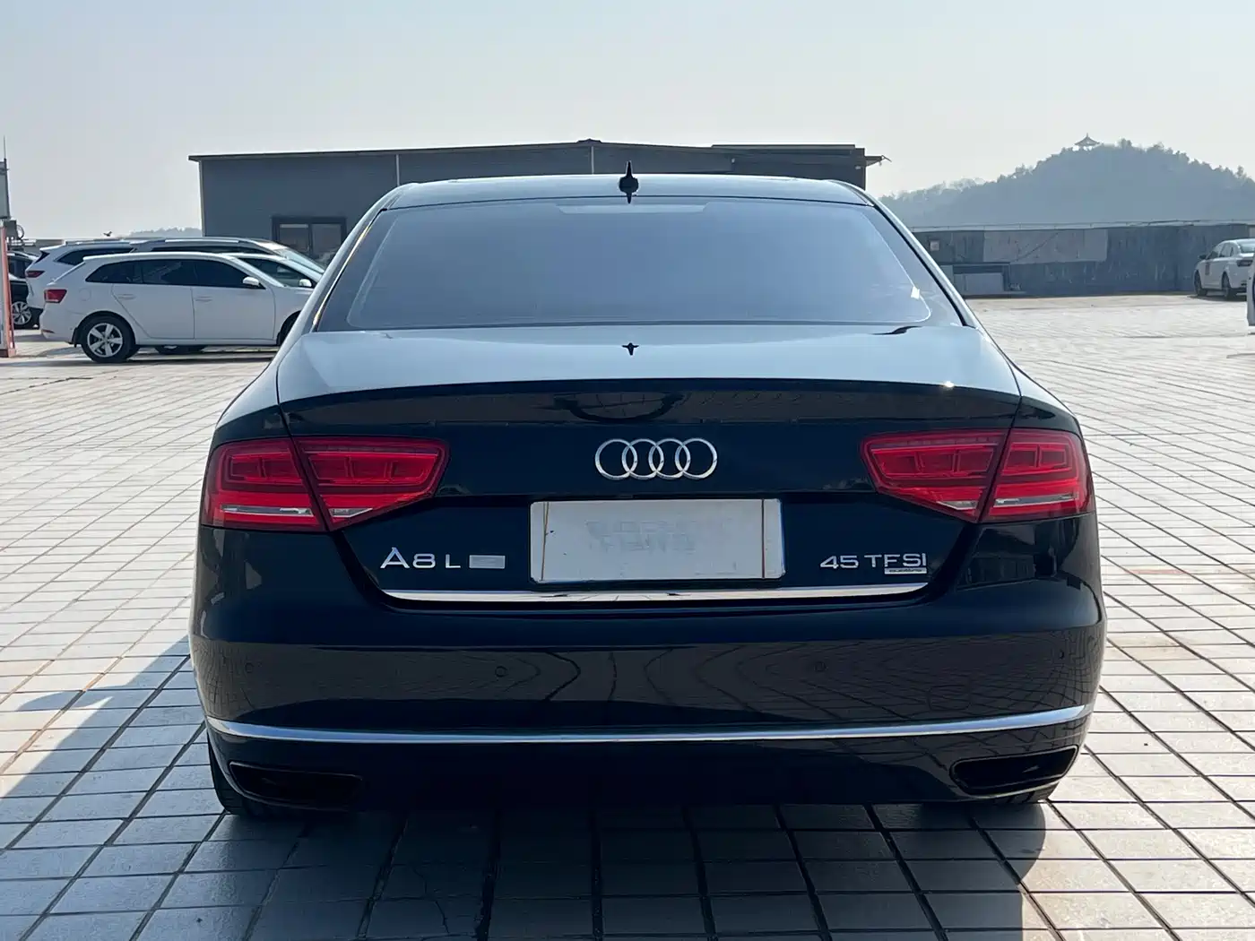 Audi A8 2013 A8L 45 TFSI quattro Luxury фото 5