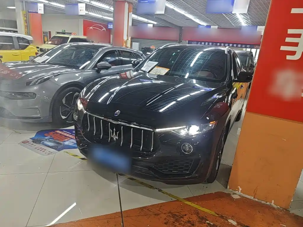 صورة 2 - Maserati Levante