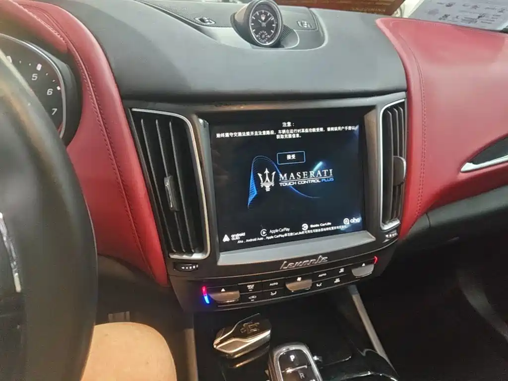 صورة 13 - Maserati Levante