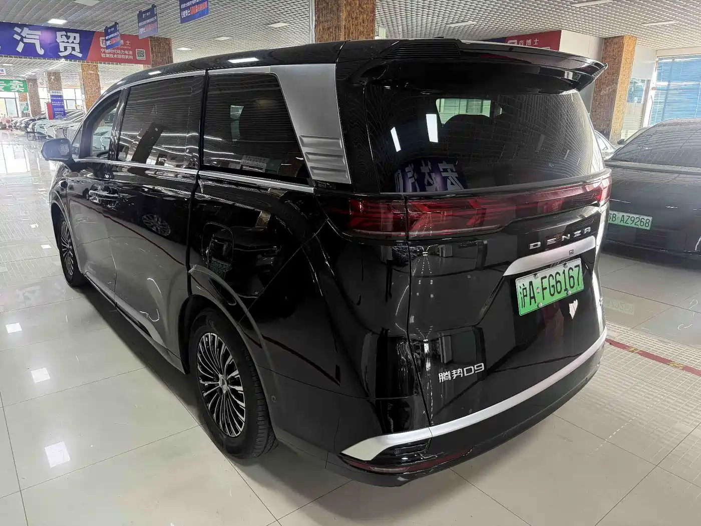 Denza D9 2025 DM-i Smart Driving Edition 1100 FWD Flagship фото 8