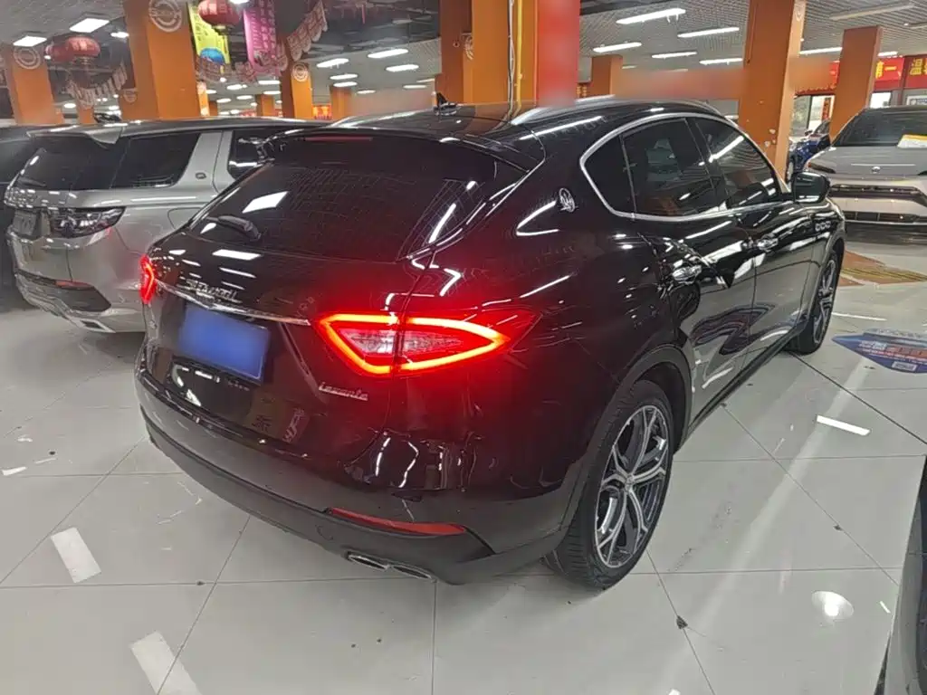 صورة 7 - Maserati Levante