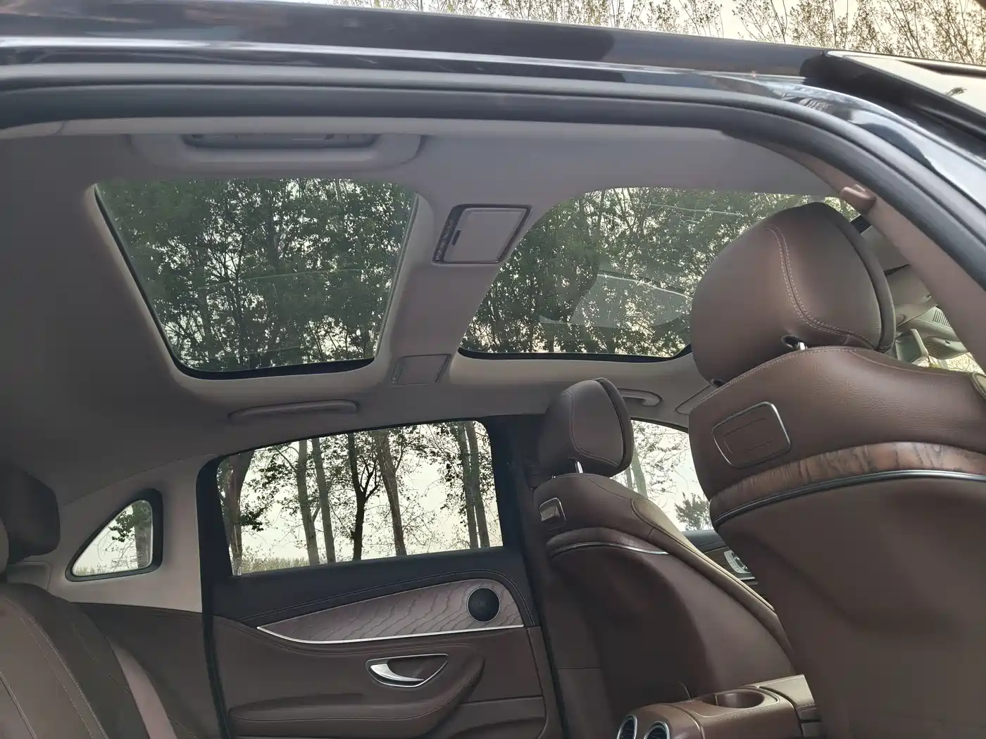 Mercedes-Benz E-Class 2017 E 300 L Luxury фото 13