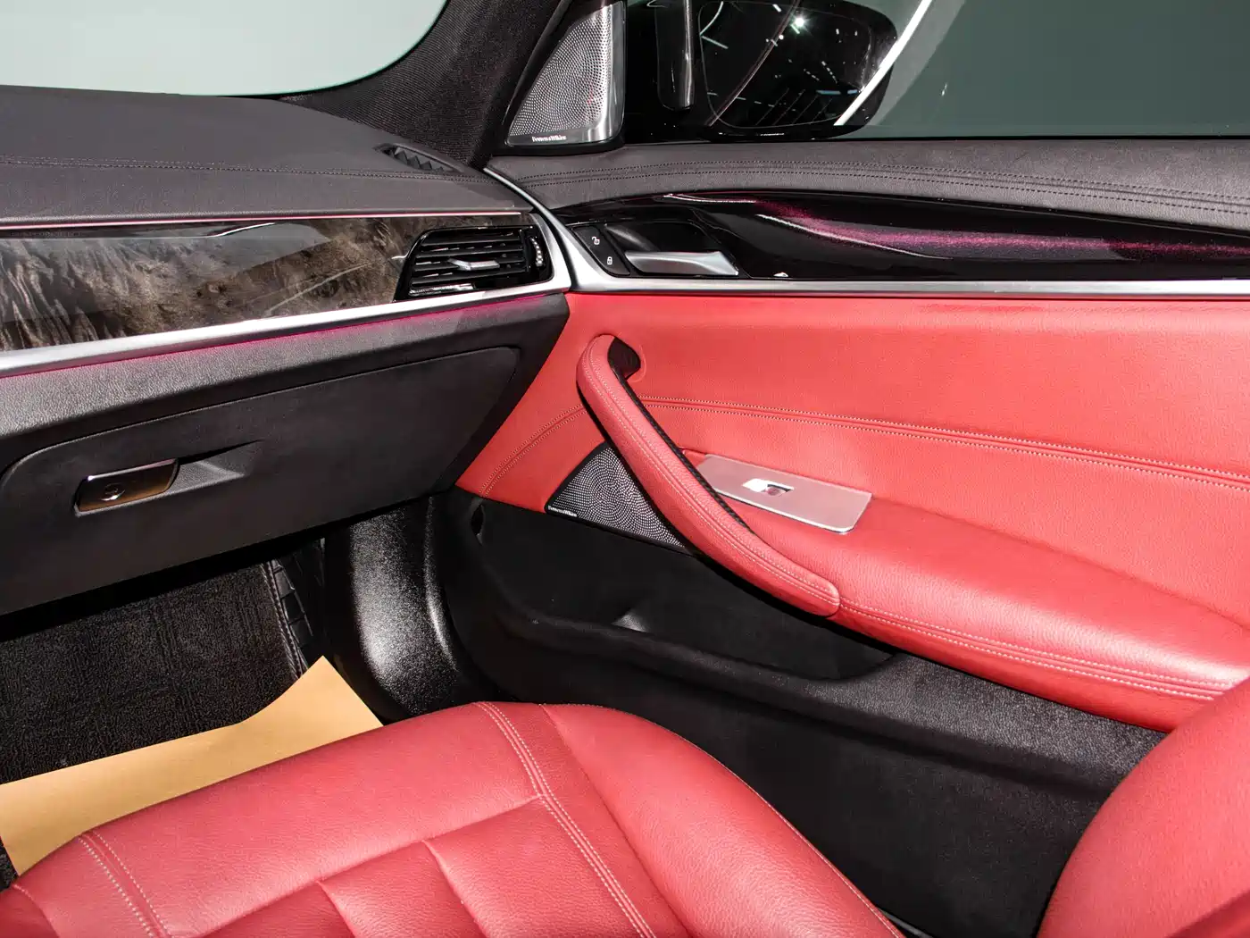 BMW 5 Series 2019 530Li Leading M Sport Package фото 10