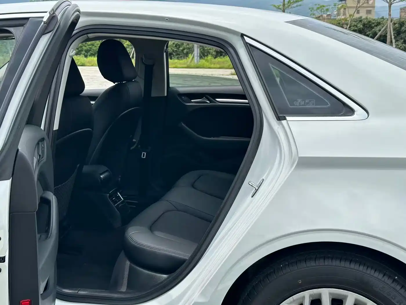 Audi A3 2016 Limousine 35 TFSI Progressive фото 24
