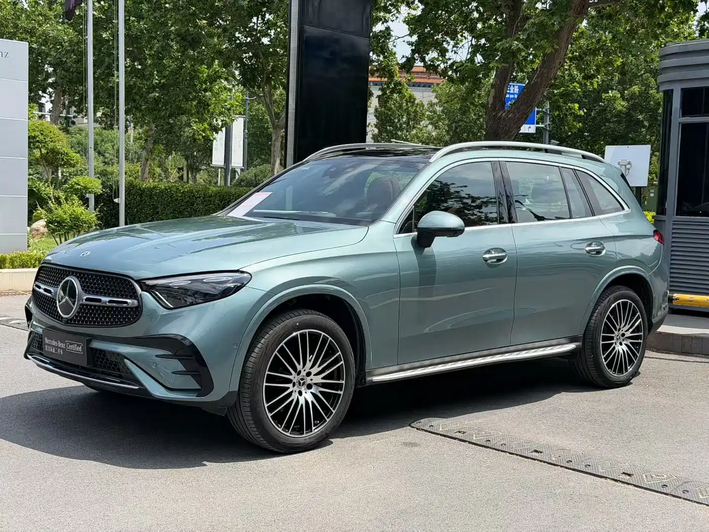 Mercedes-Benz GLC 2025 GLC 300 L 4MATIC Luxury 5-seater