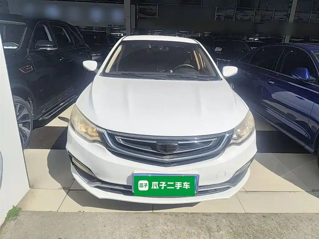 Фото 3 - Geely Vision