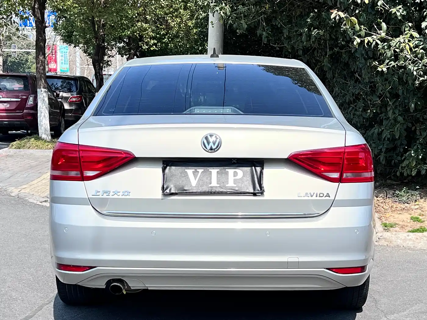 Volkswagen Lavida 2017 1.6L Automatic Comfort Edition фото 5