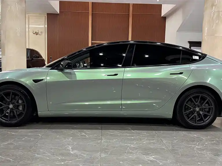 Фото 7 - Tesla Model 3
