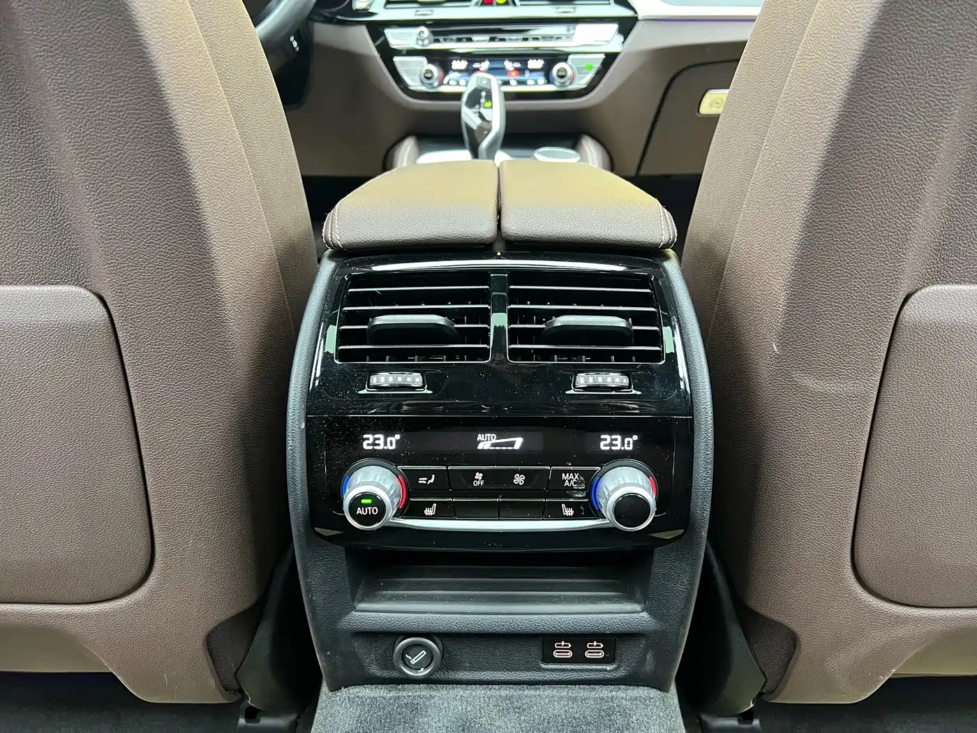 BMW 5 Series 2023 Facelift 530Li Leading M Sport Package фото 27