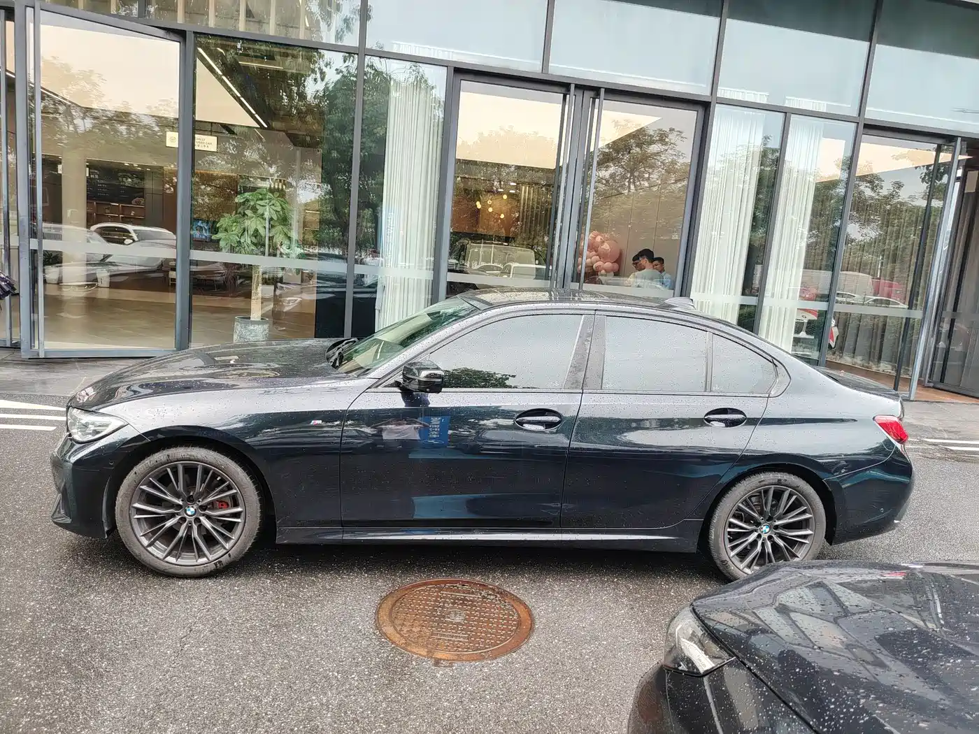 BMW 3 Series 2021 325i M Sport Night Edition фото 8