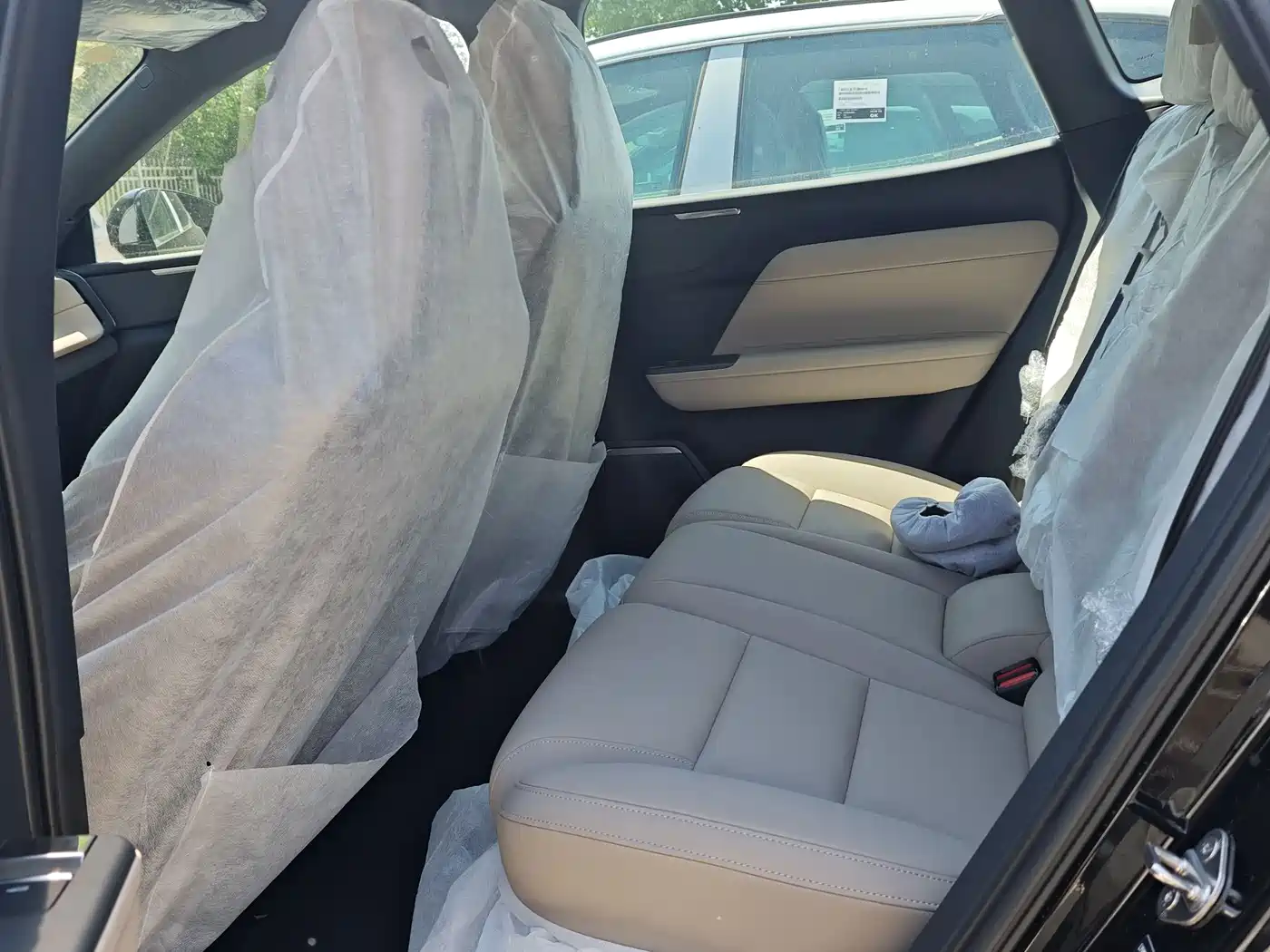 VOLVO XC70 PLUG-IN HYBRID