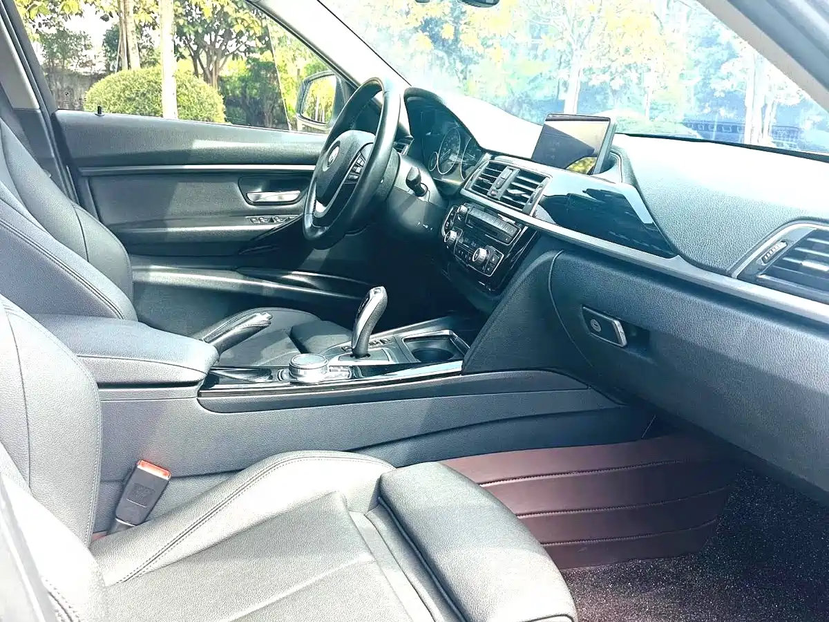 BMW 3 Series 2019 320Li Fashion Type фото 9