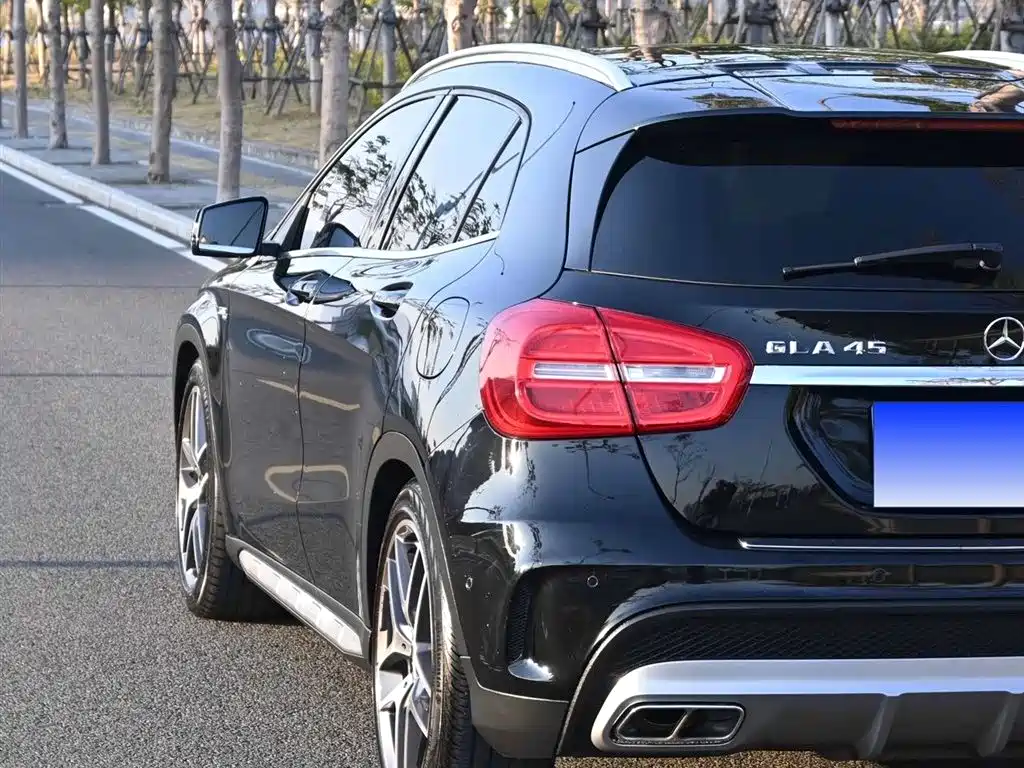 Mercedes-Benz GLA AMG 2015 AMG GLA 45 4MATIC фото 6
