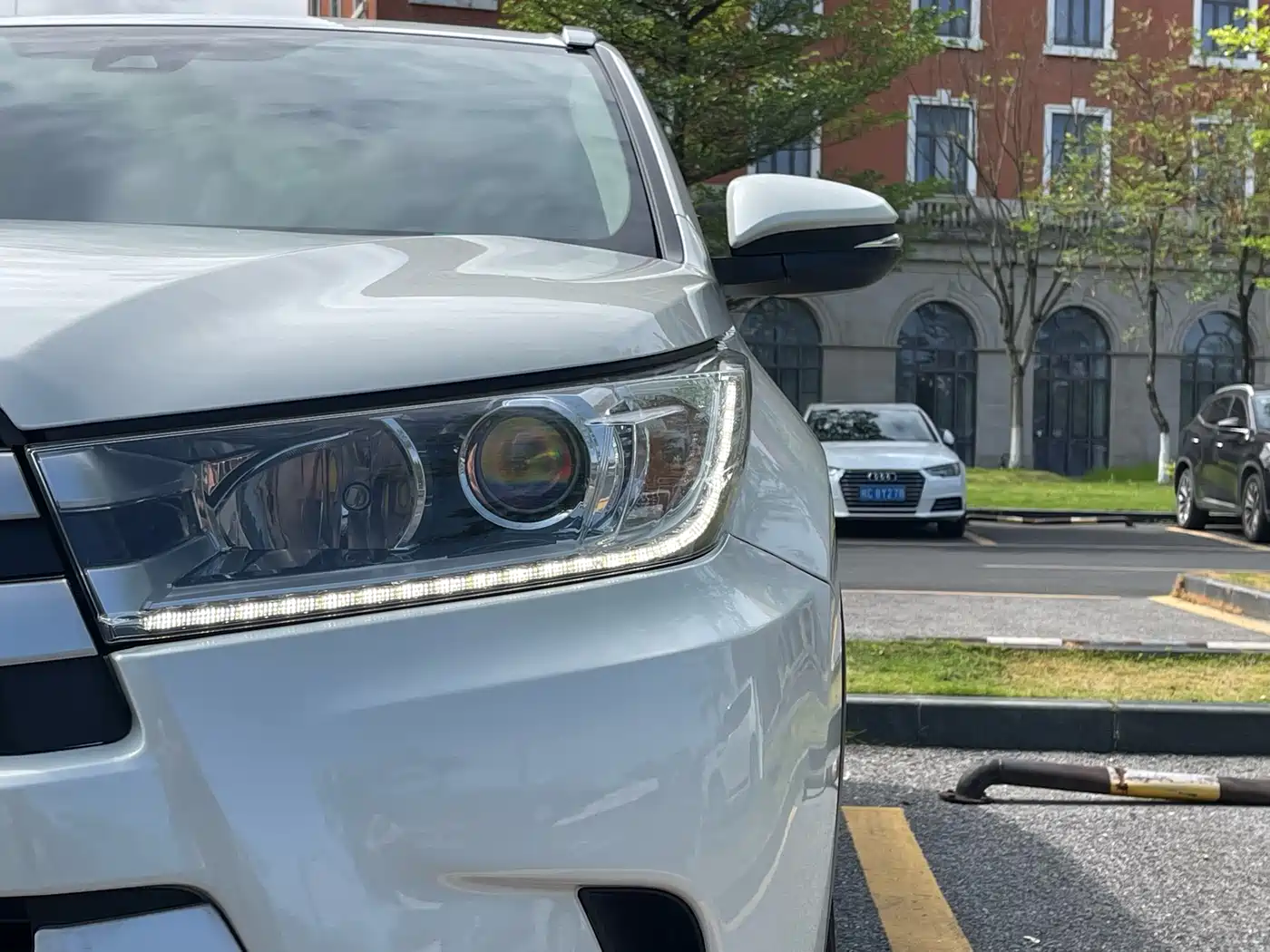 Toyota Highlander 2018 2.0T 4WD Luxury 7-seater (China V) фото 8