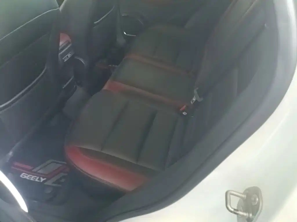 Photo 17 - Geely Coolray