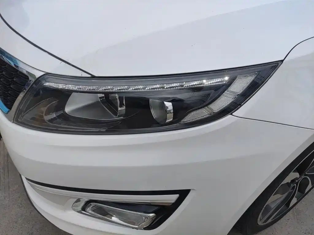 Kia K5 2015 2.0L Automatic LUX фото 24